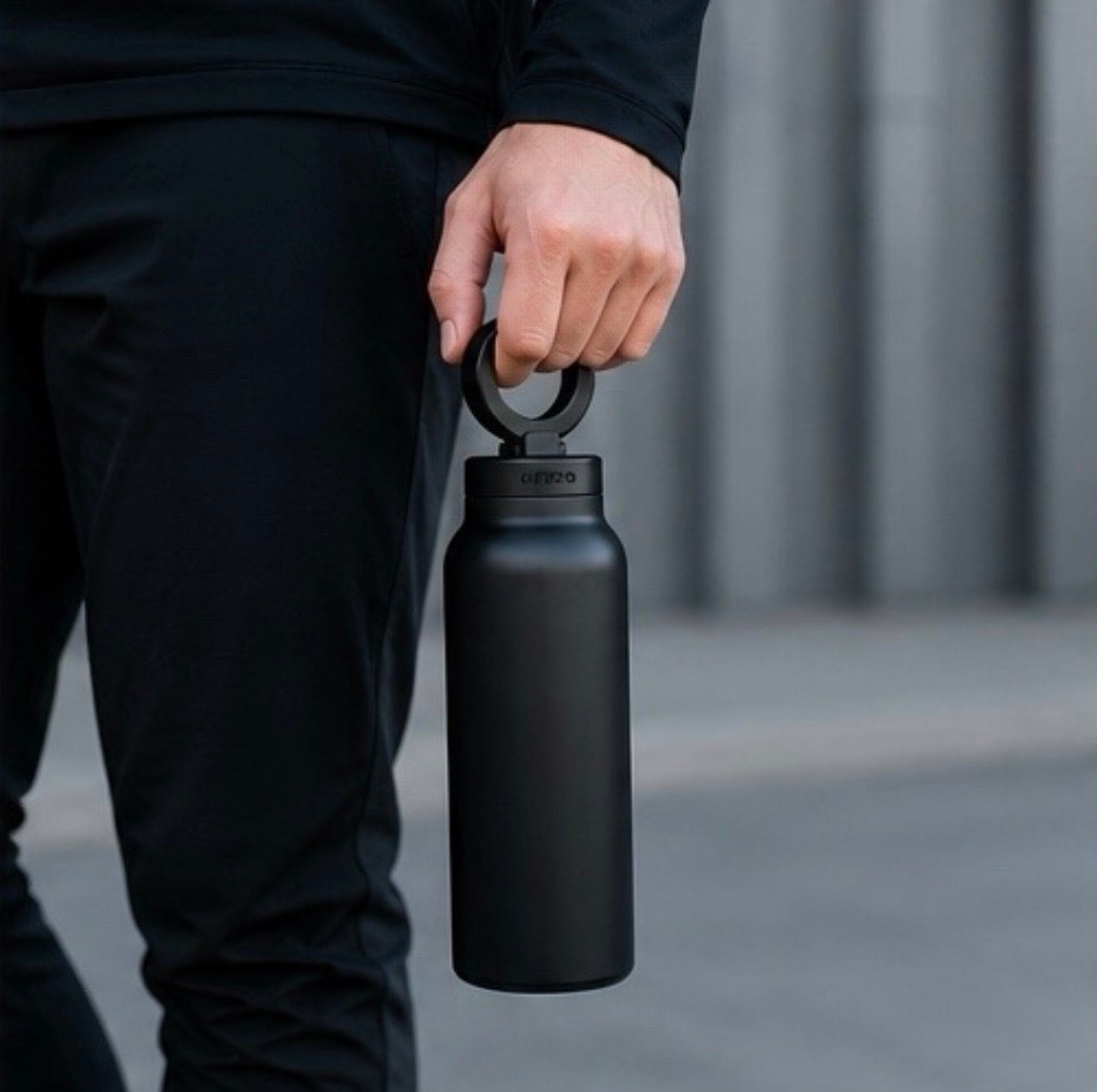 Gourde Noir Clip & Drink Thermos
